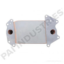 Cargar imagen en el visor de la galería, PAI 641272 DETROIT DIESEL A4711800865 OIL COOLER (13 PLATE) (DD15)