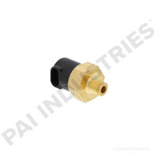 Cargar imagen en el visor de la galería, PAI 650657 DETROIT DIESEL 23532797 OIL PRESSURE SENSOR
