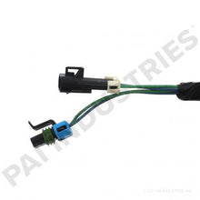 Cargar imagen en el visor de la galería, PAI 730382OEM PETERBILT Q92-8262-0300 SENSOR CONNECTOR ASSEMBLY (OEM)