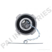 Cargar imagen en el visor de la galería, PAI 740035 FREIGHTLINER 03-37017-000 FUEL CAP (NON-VENTED) (USA)