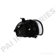 Cargar imagen en el visor de la galería, PAI 740317 FREIGHTLINER A06-75732-005 RIGHT HAND HEADLAMP ASSEMBLY
