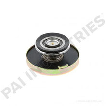 Charger l&#39;image dans la galerie, PAI 803862 MACK 85153131 SURGE TANK CAP (5481-9976254) (16 PSIG)