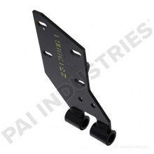 Charger l&#39;image dans la galerie, PAI 803989OEM MACK 68QM3135 RIGHT HAND HOOD BRACKET (R) (OEM)