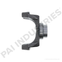 Load image into Gallery viewer, PAI 808010 MACK 181MU51P22 HALF ROUND YOKE (W/ SPEEDOMETER GEAR) (OEM)