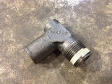 Load image into Gallery viewer, 8924187 GENUINE DETROIT DIESEL ELBOW (90 DEG 3/4&quot; NPTF X 1.00&quot; HOSE)