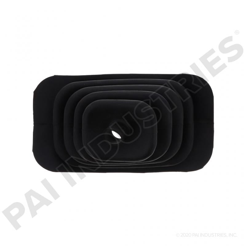 PAI FBT-1506 MACK 8MY38 SHIFTER BOOT (5.00" X 7-1/2" BASE) (RUBBER)
