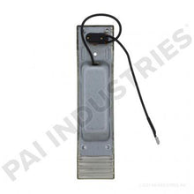 Load image into Gallery viewer, PAI FLS-4287OEM MACK 22MO226B DOME LAMP (7.16&quot; LONG) (25159959) (OEM)