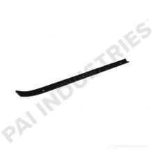 Load image into Gallery viewer, PACK OF 5 PAI FWS-4506 MACK 70QS34 WINDOW WEATHERSTRIP (LH INNER) (USA)